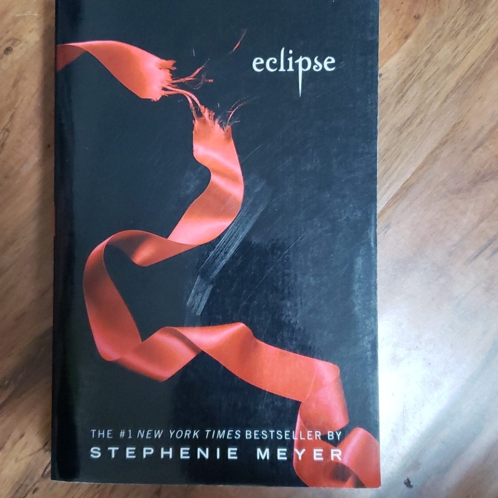 Twilight book 3, Eclipse